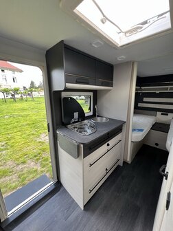 CARAVELAIR EXCLUSIVE-LINE 522 MODEL 2024