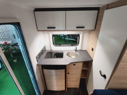 CARAVELAIR ALBA 400 MODEL 2026