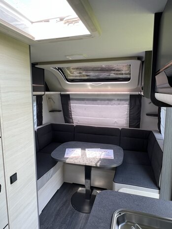 CARAVELAIR EXCLUSIVE-LINE 520 MODEL 2024